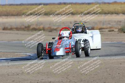 media/Nov-19-2022-CalClub SCCA (Sat) [[baae7b5f0c]]/Group 1/Race (Outside Grapevine)/